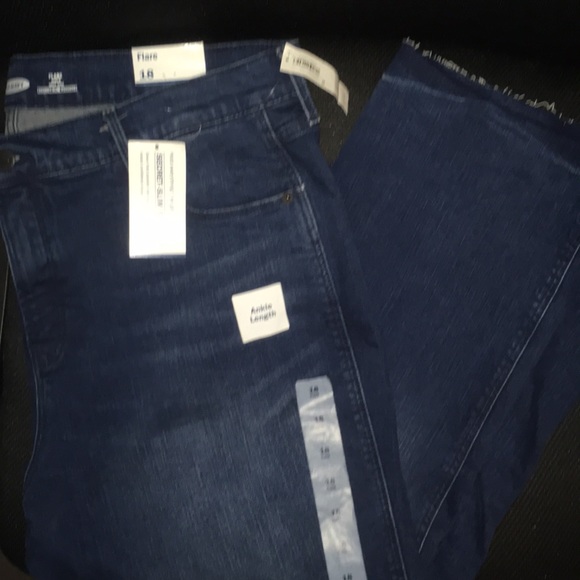 Old Navy Denim - Old Navy Women’s Plus Flare Ankle Jeans NWT